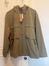 Giordano Adventure系列山峰連帽風衣外套