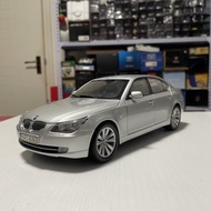 1: 18 KYOSHO BMW BMW 5 Series E60 550i Sedan Late Model Car Model Silver