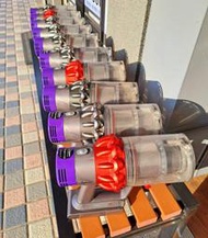 奇機巨蛋【DYSON】原廠二手大量出清 Dyson V10 吸塵器 保固一個月 單主機 功能正常 已清潔消毒