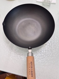 River light 窒化鐵炒鑊28cm