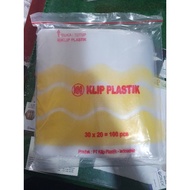 20x30 plastic clips