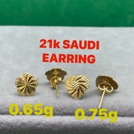 COD PAWNABLE 21K SAUDI GOLD STUD EARRING