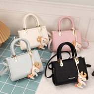 Female Bag 2026 Casual Portable Small Square Bag Retro Belt Shoulder Messenger Bag 3Y313Y31