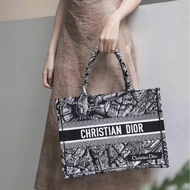 Dior tote bag