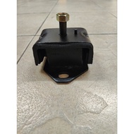 Engine Support Isuzu NKR 4BC2 RIGHT (FUJI)