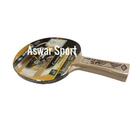 Donic Level 300 Ping Pong Bat