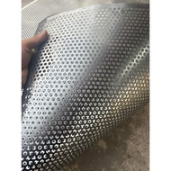 (Width 29cm - length 87cm - corrugated iron hole 4mm 6mm) Honeycomb perforated mesh panel to make sp