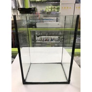 Small Aquarium Tank Betta Tank For Fish (12.5 x 10 x 18cm)