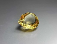 เลมอนควอตซ์ (Lemon Quartz) "อัญมณีแห่งโชค" รูปทรงหยดน้ำ น้ำหนัก 18.14 ct ขนาด 17.1x10.3x18.8 mm พลอย
