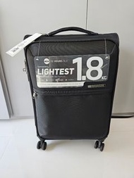 Samsonite新秀麗72H超輕20吋登機行李箱