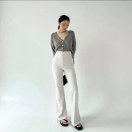 Flare Pants - Highwaist Flare Pants - Highwaist Curly Cutbray