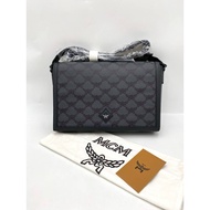 % Promotion New Mcm messager crossbody Black