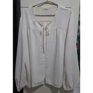 OFF WHITE Preloved - off-white V-Neck long-sleeved Blouse for Et Cetera brandWanita