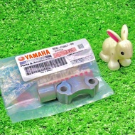 YAMAHA EGO GEAR BRACKET, MASTER CYLINDER / RIGHT MIRROR HOLDER YAMAHA HONG LEONG - B5D-F5867-00