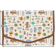 日本 Disney 小熊維尼 Winnie the Pooh 米黃色 母子手帳