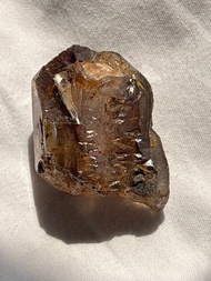 超七水晶 深紫 紫水晶原石 骨幹水晶 印記