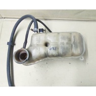 Original Mercedes w124 Wiper tank Mercedes w124 Radiator tank Mercedes w124 Wiper tank Mercedes w124