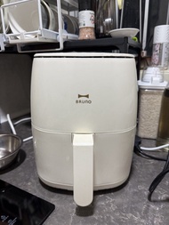 Bruno 多功能氣炸鍋