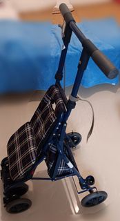 可摺式長者助行車(日本牌子Shima)