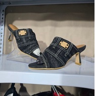 Second Hand Shoes Jeans Tap Size 36-37 Length 23.5 Cm. (Slim Feet)