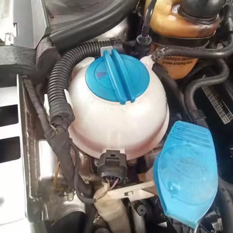 Engine Radiator Coolant Reservoir Tank Bottle And Cap For GOLF MK6 JETTA MK5 TIGUAN PASSAT CC 1K0 12