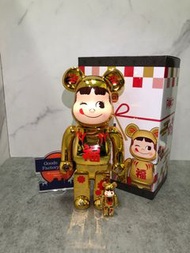 🎉農曆新年訂購優惠 BEARBRICK 達磨 ペコちゃん 金メッキ 100％ & 400％ be@rbrick peko 牛奶妹 招財貓