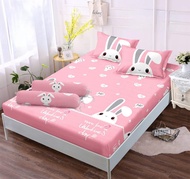 SPREI SET SARUNG BANTAL DAN SARUNG GULING MOTIF KELINCI PINK BAHAN JENIS POLYMICRO ANTI LUNTUR