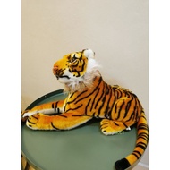 Tiger Statue