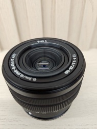 Sony FE 28-60mm kit len
