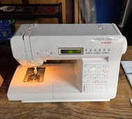 勝家電腦刺繡衣車