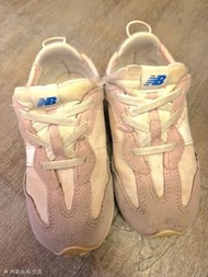 New Balance 327 兒童運動鞋 粉紅色