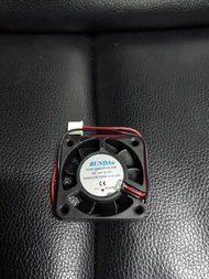 พัดลมระบาย ทำความเย็น พัดลมระบายความร้อนคอมพิวเตอร์ Runda DC24V 0.12A Cooling fan ขนาด1.5นิ้ว หนาแข็งแรงทนทานได้มาตรฐาน