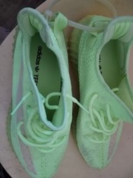 Yezzy 350 green neon us12. 5 new