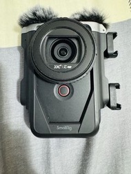 Canon PowerShot V10 Vlogging Camera with Accessories