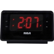 RCA Dual Alarm Clock iPod Charging Station with Digital FM Radio Tuner， Large LED Display， Flexible