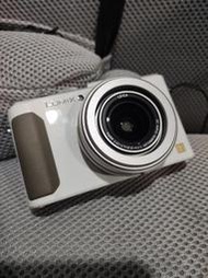 二手保七日松下 LX7 +電池充電器 95新液晶暗角 台灣粗預購 另租賣配件相機 愛寶買賣