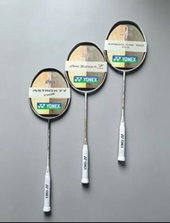 YONEX ARC SABER 弓箭系列 中端全能控球拍 日本技術YONEX ASTROX 77 TOUR 天斧 77 Tour 進攻型羽毛球拍 中端殺器 全新未穿線 YONEX NANOFLARE 