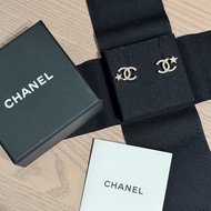 CHANEL | 水鑽星星Logo耳環 / 金