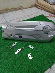 Gấp Future 125 gắn xe Sirius Wave Alpha 110 Wave S110 kèm hộp xích + pát tăng sên màu bạc - phụ tùng