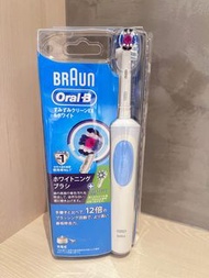 德國百靈Oral-B- 活力美白電動牙刷D12（內附刷頭x2）
