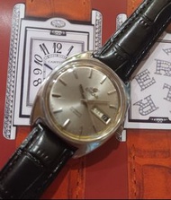 ENICAR 英納格 DATEDAY  Automatic 25jewels Swiss made 銀灰面