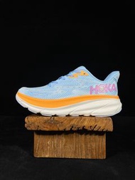 HOKA ONE ONE Clifton