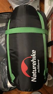 露營用品：充氣床 睡袋 帳篷 充氣枕頭