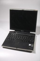 * Toshiba Portege 4010 Pentium III-M 933 MHz, 256 MB RAM 故障機