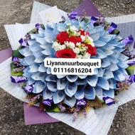 Bouquet duit gergasi rm1 100 keping with coklat