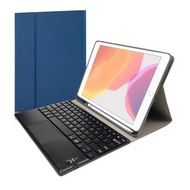全城熱賣 - RK508C 適用於iPad 9.7寸 可拆分磁吸塑膠藍牙鍵盤+蠶絲紋TPU平板鍵盤皮套帶筆槽&支架 (顏色：藍色)