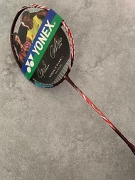 Yonex Astrox 100 羽毛球拍