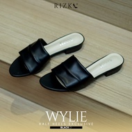 WYLIE HALF HEELS EXCLUSIVE