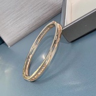 金色手鐲 寶格麗玫瑰金鏤空字母手鐲s號，2019年購入