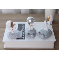 Handphone Stand Astronaut Memo Stand